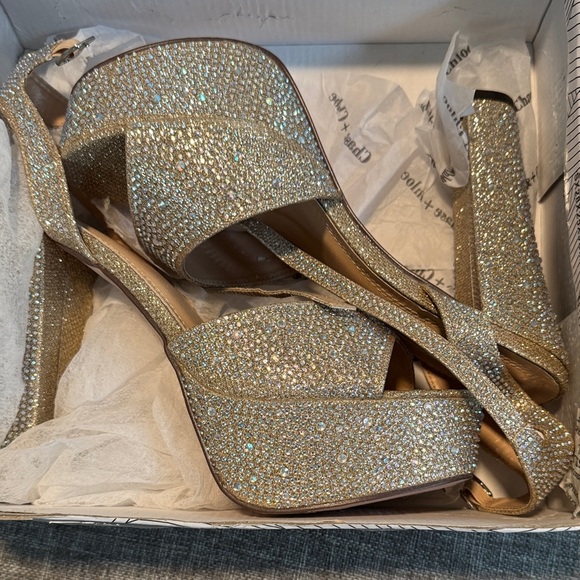 Rhinestones Embellished Platform Dress Sandals Chase + Chloe Glittering Gold - Picture 2 of 6